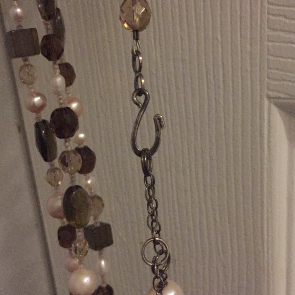 Classy Layer Necklace - Picture 4 of 4